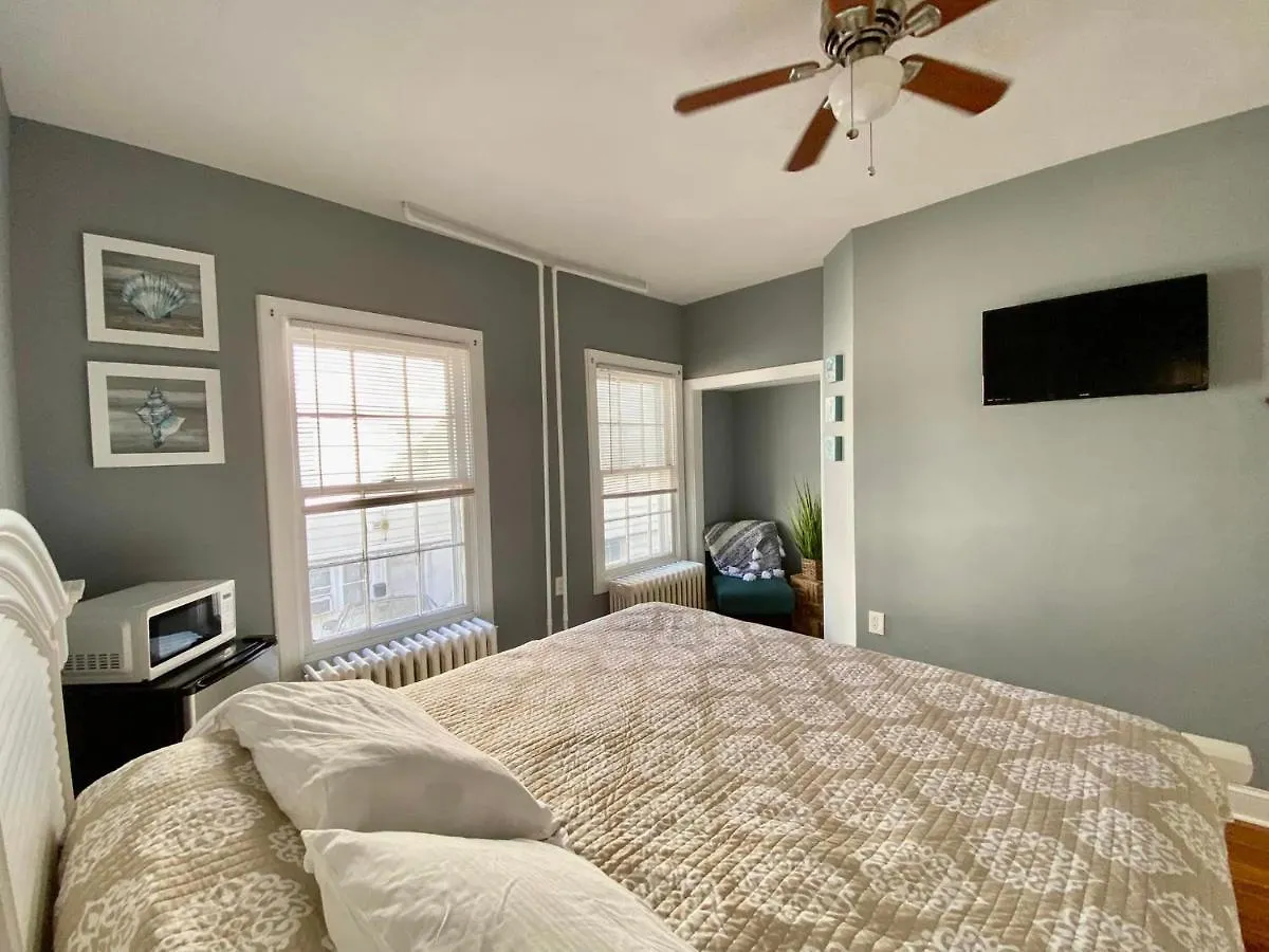 Atlantic House Bed & Breakfast Ocean City