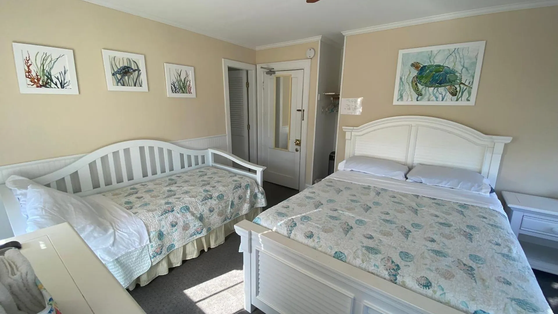 Atlantic House Bed & Breakfast Ocean City