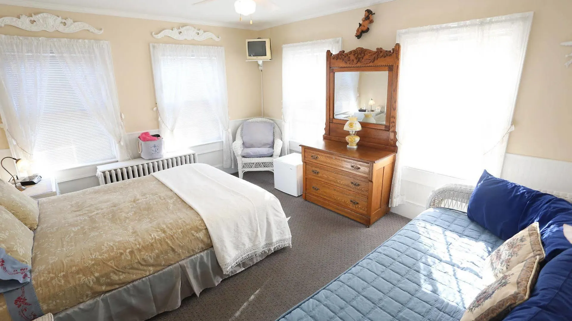 Atlantic House Bed & Breakfast Ocean City